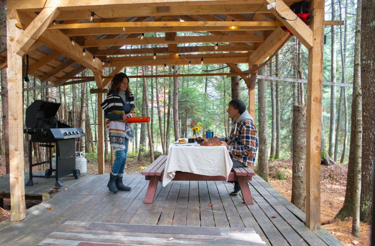 Aux Tipis De La Riviere Sauvage Villa Saint Romain Ngoại thất bức ảnh