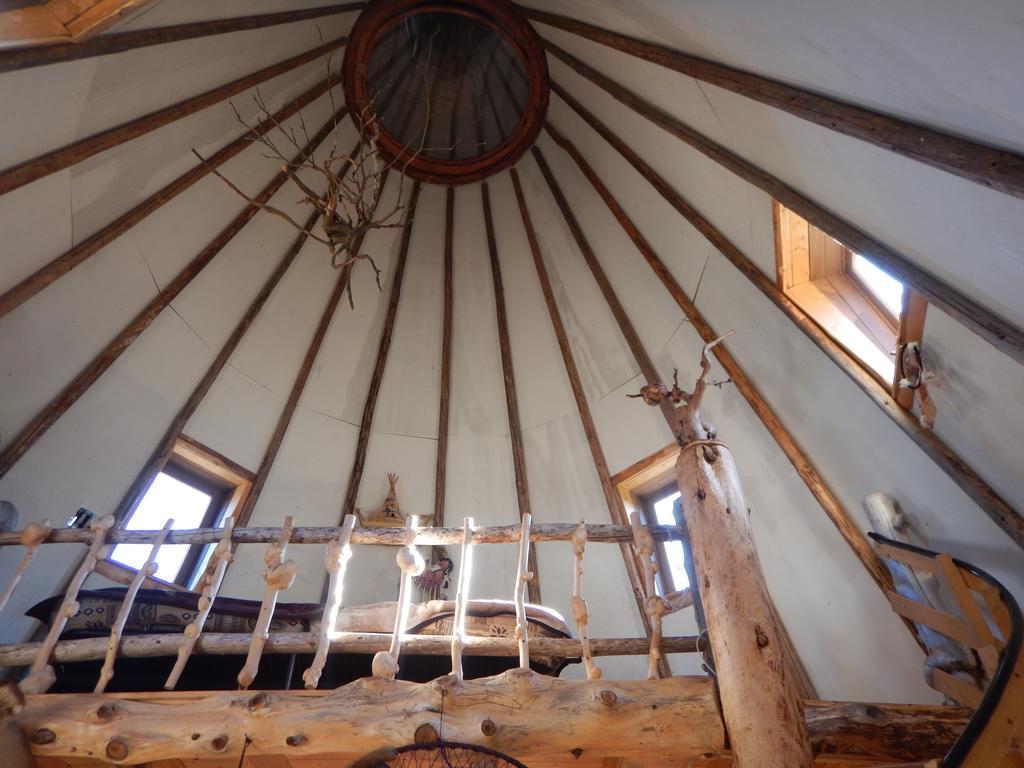 Aux Tipis De La Riviere Sauvage Villa Saint Romain Ngoại thất bức ảnh