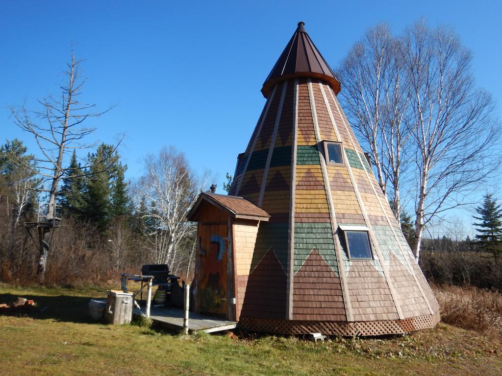 Aux Tipis De La Riviere Sauvage Villa Saint Romain Ngoại thất bức ảnh