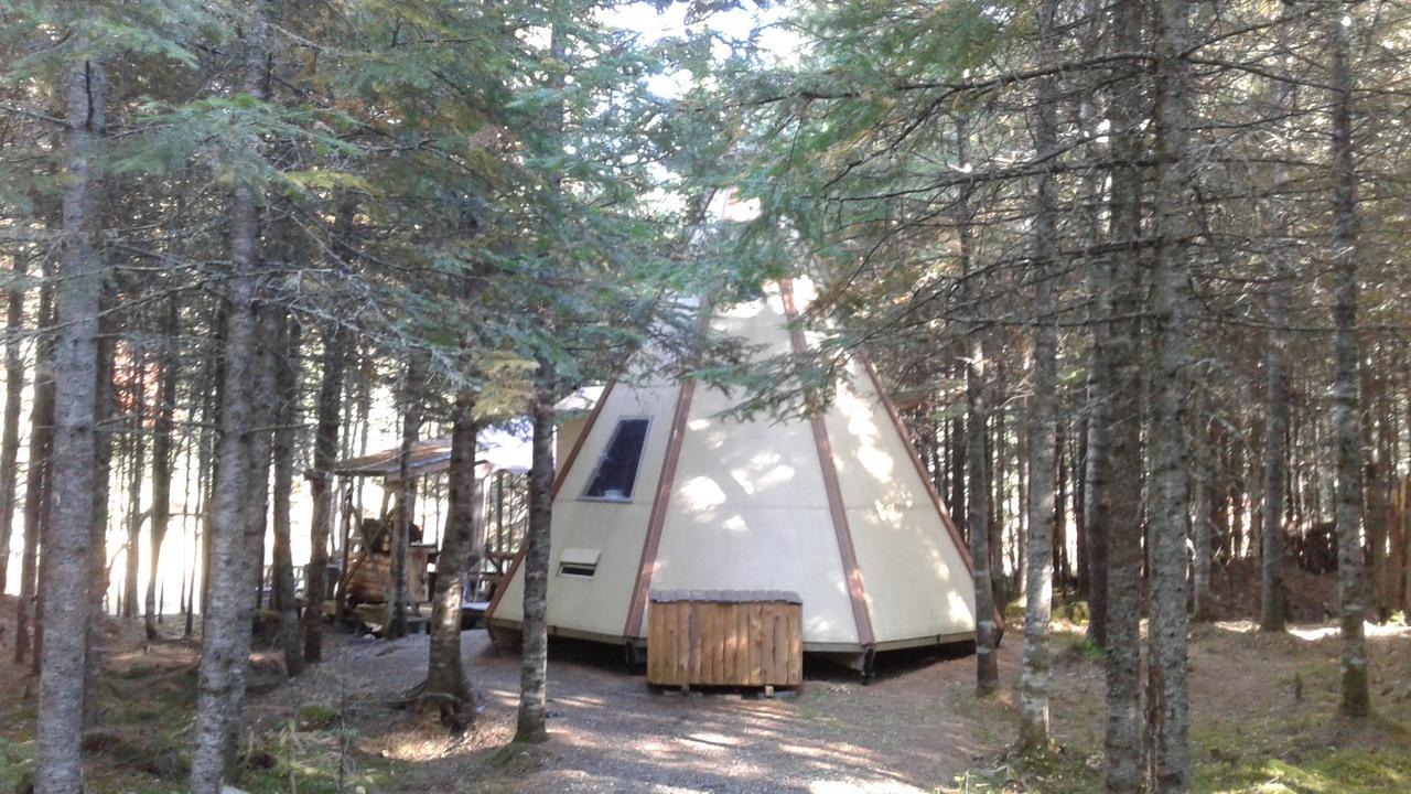 Aux Tipis De La Riviere Sauvage Villa Saint Romain Ngoại thất bức ảnh