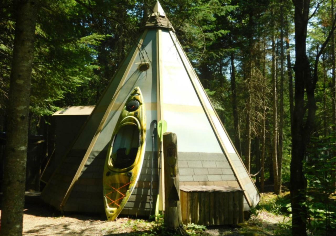 Aux Tipis De La Riviere Sauvage Villa Saint Romain Ngoại thất bức ảnh
